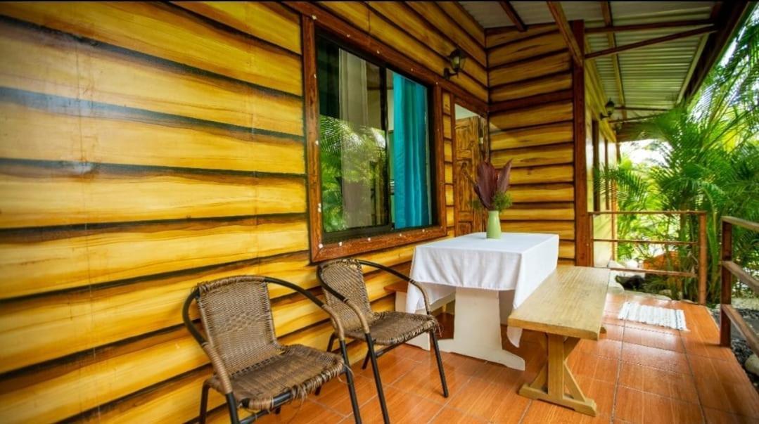 Cabanas Rio Escondido En La Fortuna Kültér fotó
