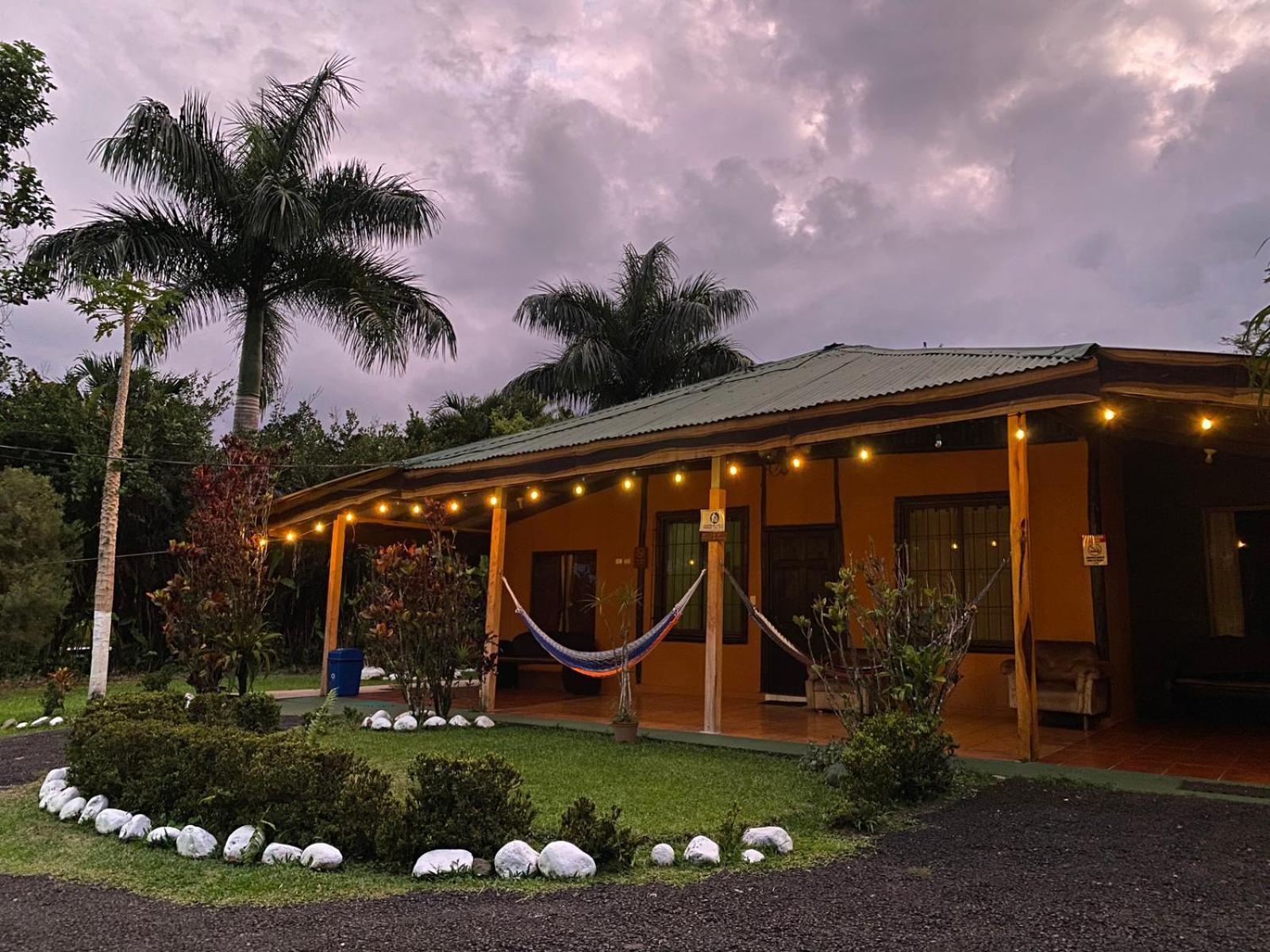Cabanas Rio Escondido En La Fortuna Kültér fotó